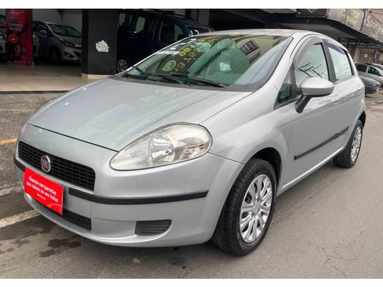 FIAT PUNTO 1.4 ATTRACTIVE 8V FLEX 4P MANUAL FIAT PUNTO 1.4 ATTRACTIVE 8V FLEX 4P MANUAL